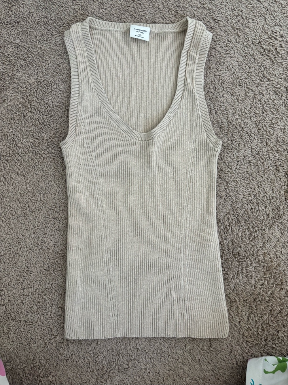 Abercrombie & Fitch Ribbed Scoop-Neck Tank Top - Light Beige